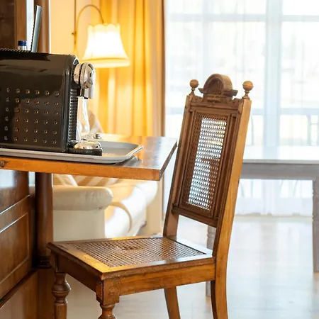 Rosenhof Am Plauer Garni Mit E-lade Saeule Hotel