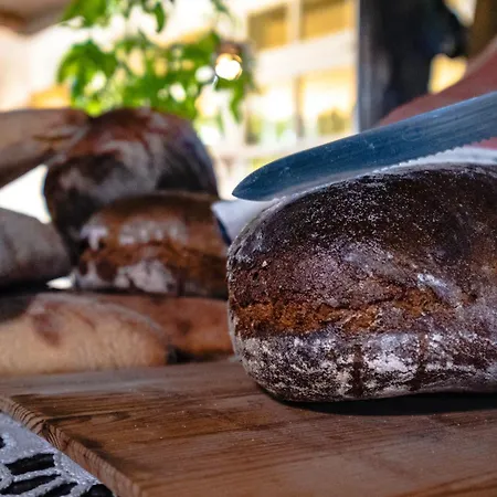 Hotel Rosenhof Am Plauer Garni Mit E-lade Saeule *