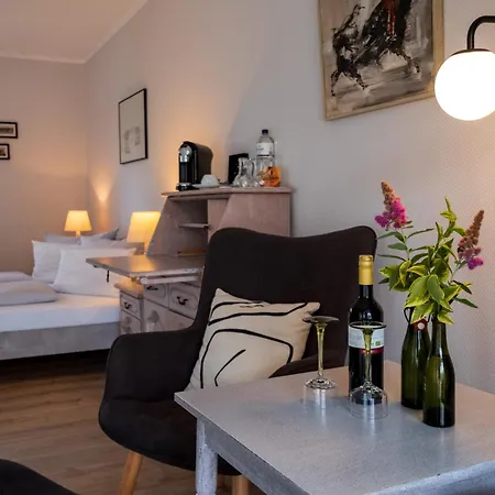 Rosenhof Am Plauer Garni Mit E-lade Saeule Hotel Plau am See