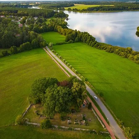 Rosenhof Am Plauer Garni Mit E-lade Saeule Hotel