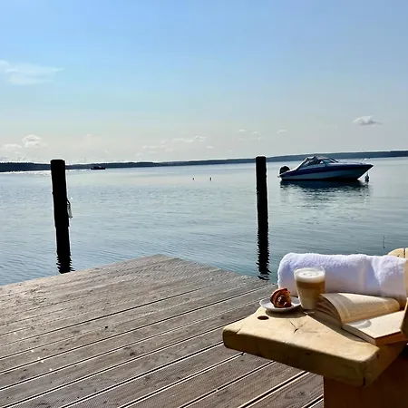 Hotel Rosenhof Am Plauer Garni Mit E-lade Saeule *