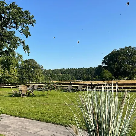 Rosenhof Am Plauer Garni Mit E-lade Saeule Plau am See