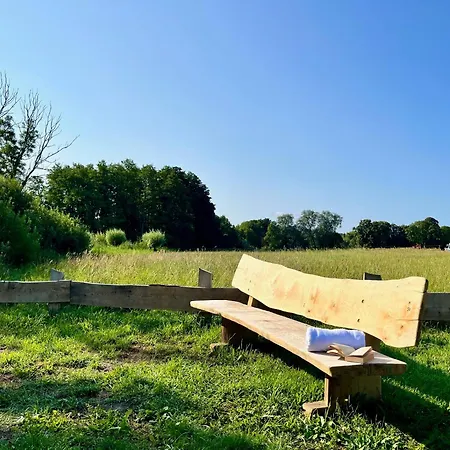 Rosenhof Am Plauer Garni Mit E-lade Saeule Hotel
