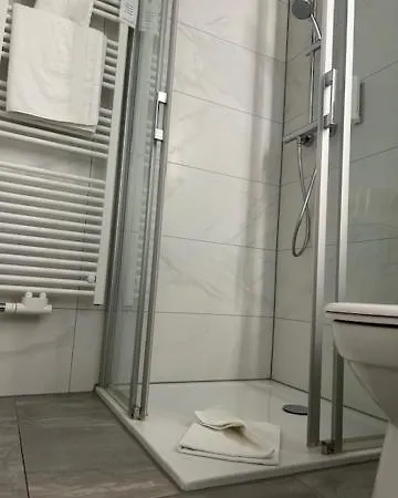 Rosenhof Am Plauer Garni Mit E-lade Saeule Plau am See