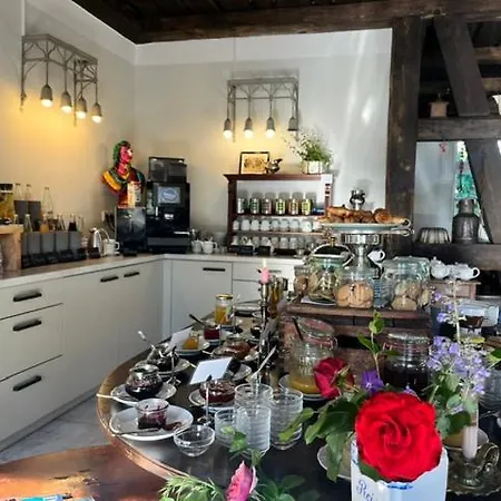 Rosenhof Am Plauer Garni Mit E-lade Saeule * Plau am See